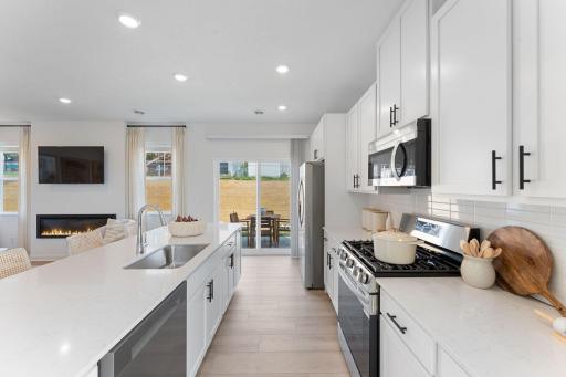 4030 Hayward Avenue N, Oakdale, MN 55128