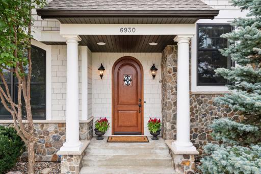 Masterfully built by Ryan Homes, this warm and welcoming home is ready for you to move in and enjoy.