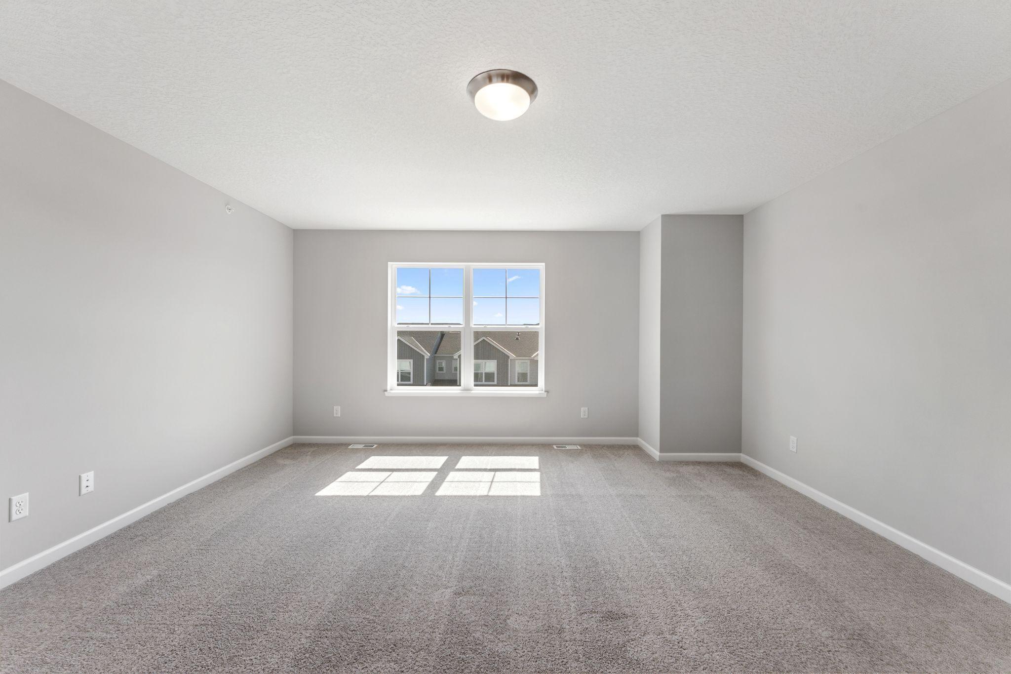 [L315-Z030]Owners Bedroom.2.jpg