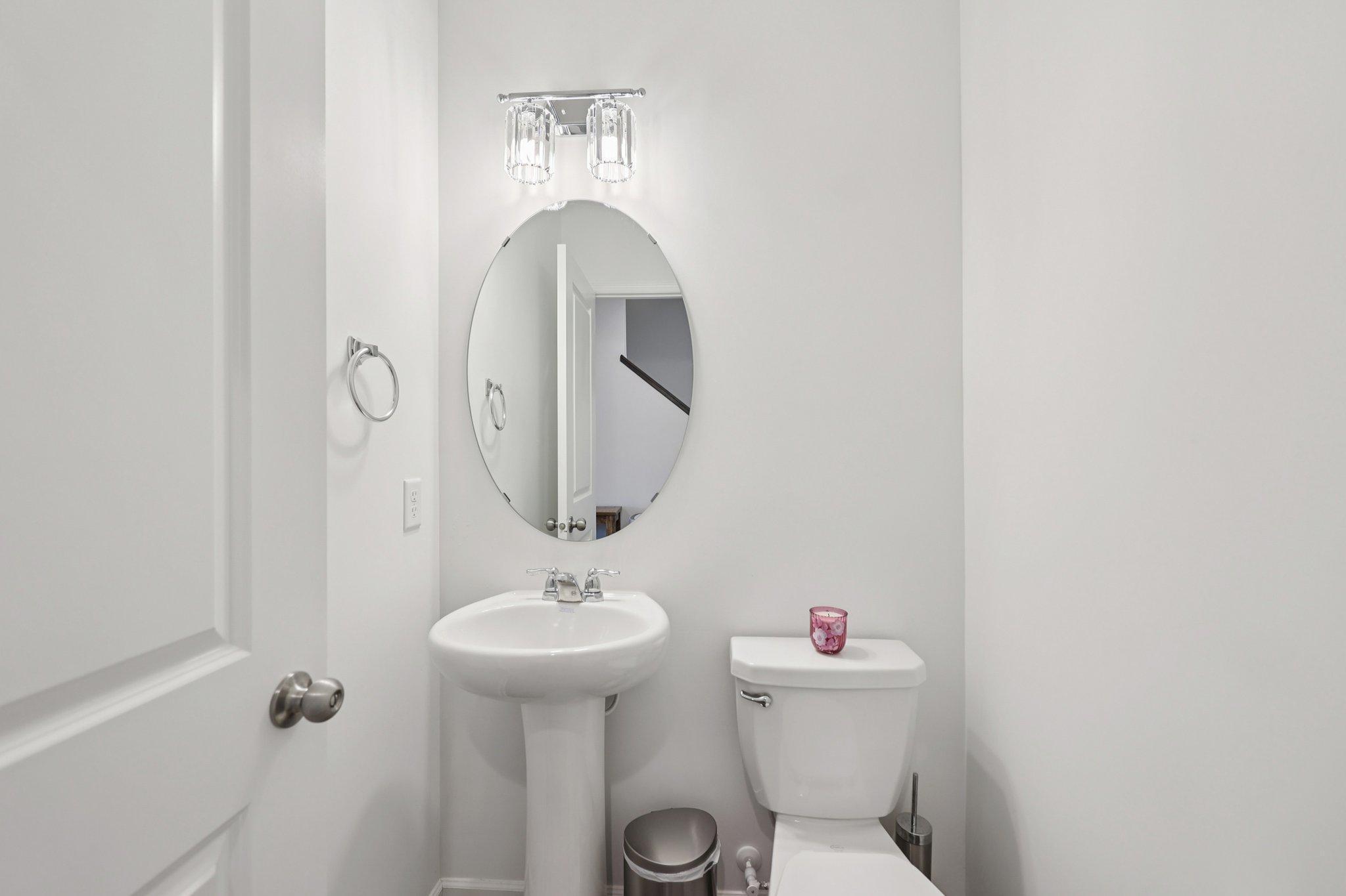 39-web-or-mls-60th Ave-S2903-039.jpg