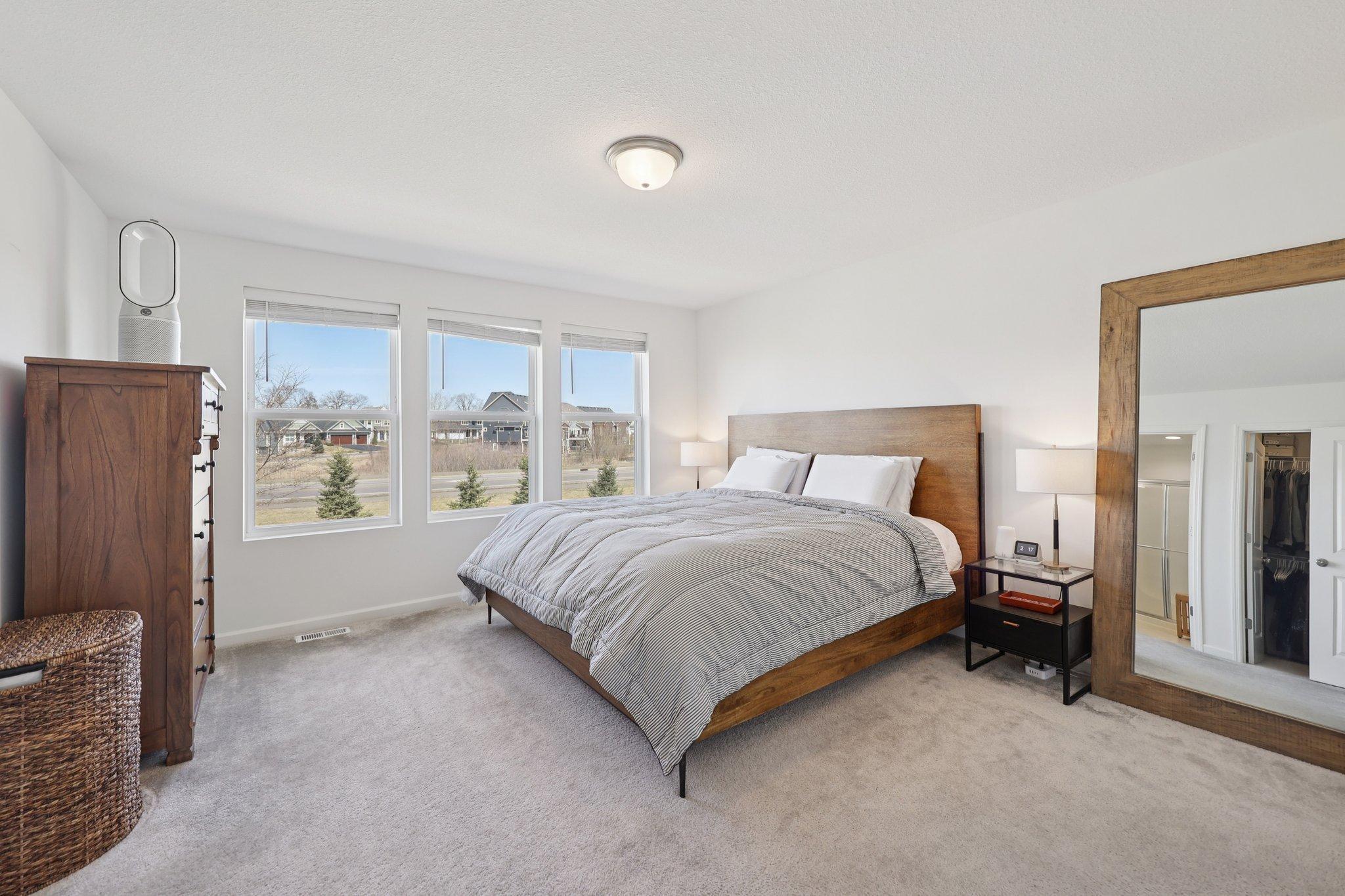 28-web-or-mls-60th Ave-S2903-028.jpg