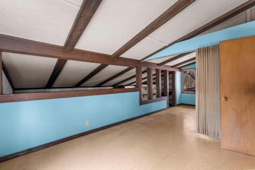 Awesome flex space with collapsible wall for 2nd bedroom.