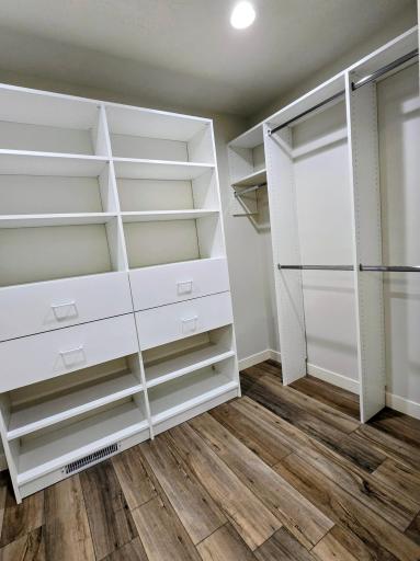 Great closet organizer