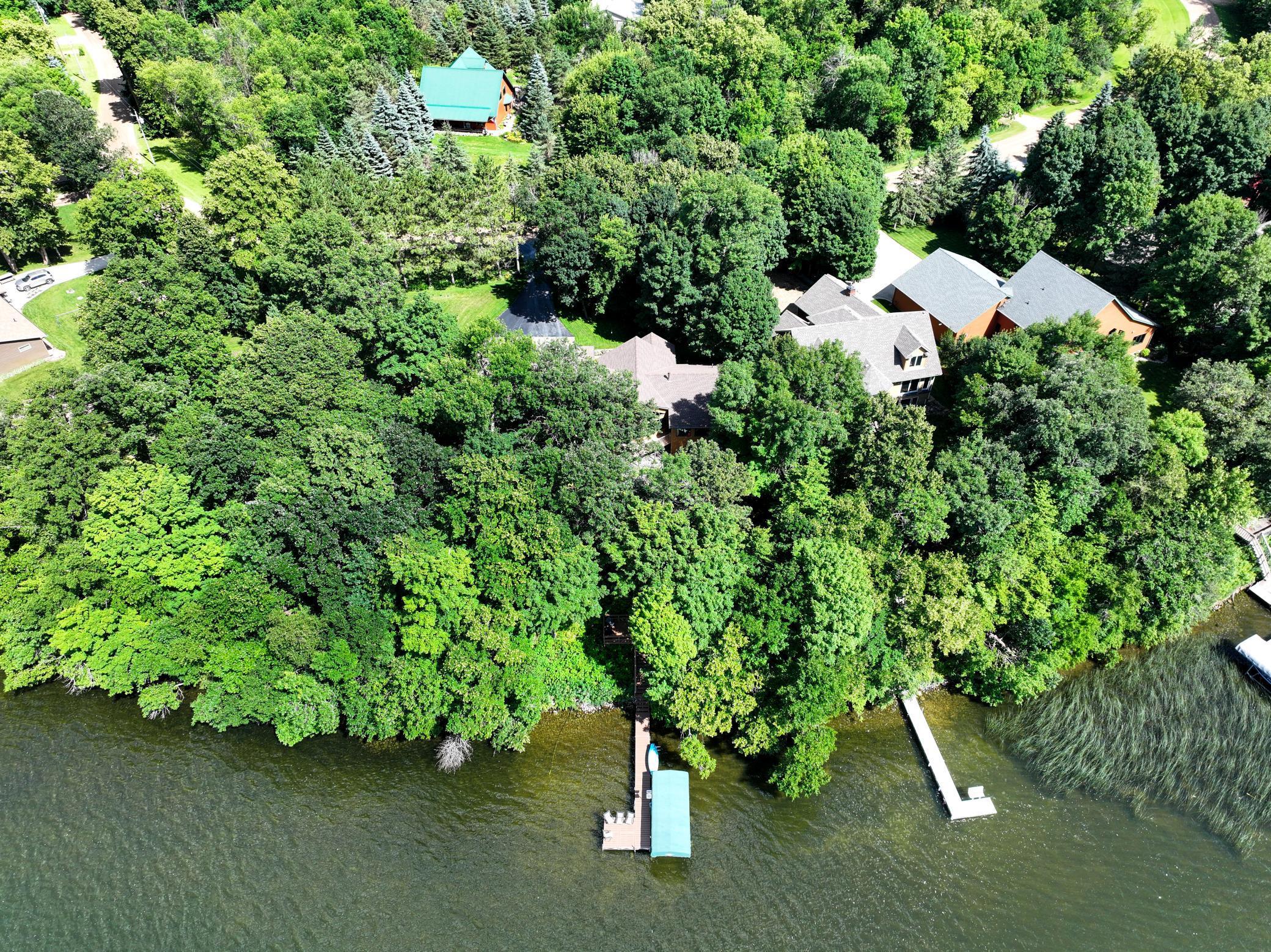 Located on a point with a hard sandy/gravel lake bottom