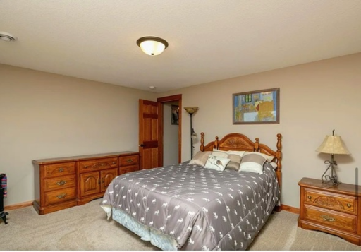 2315 Superior Lane NW, Rochester, MN 55901