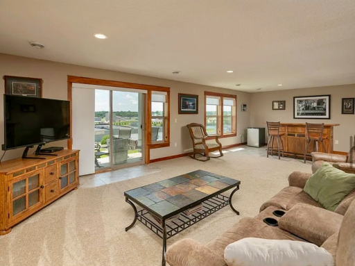 2315 Superior Lane NW, Rochester, MN 55901