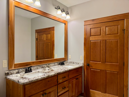 2315 Superior Lane NW, Rochester, MN 55901