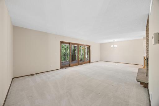 443 Salem Place, Saint Paul, MN 55115