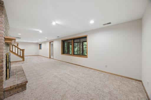 443 Salem Place, Saint Paul, MN 55115
