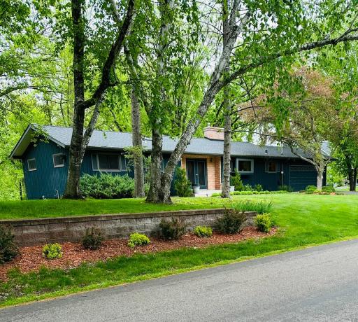 443 Salem Place, Saint Paul, MN 55115