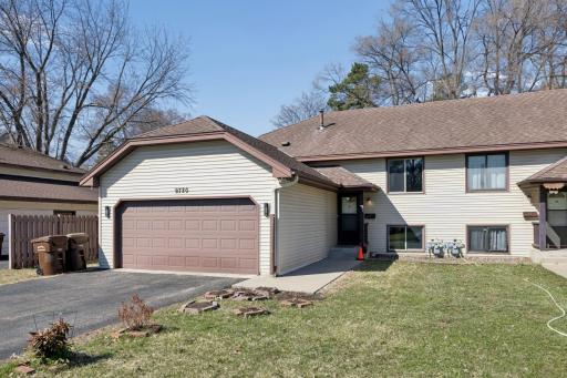 3 bedroom twin home located in central Bloomington