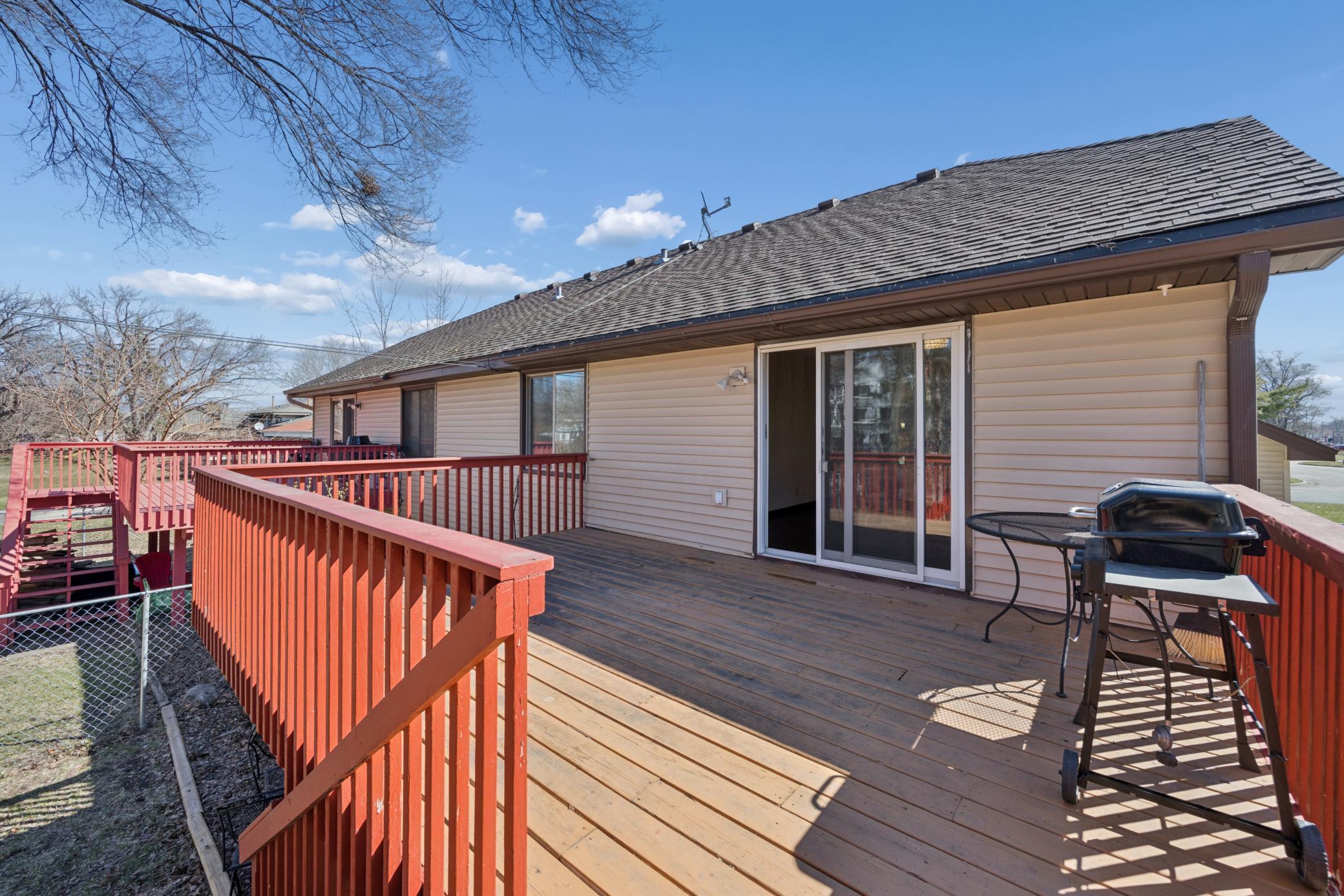 Reverse view of deck