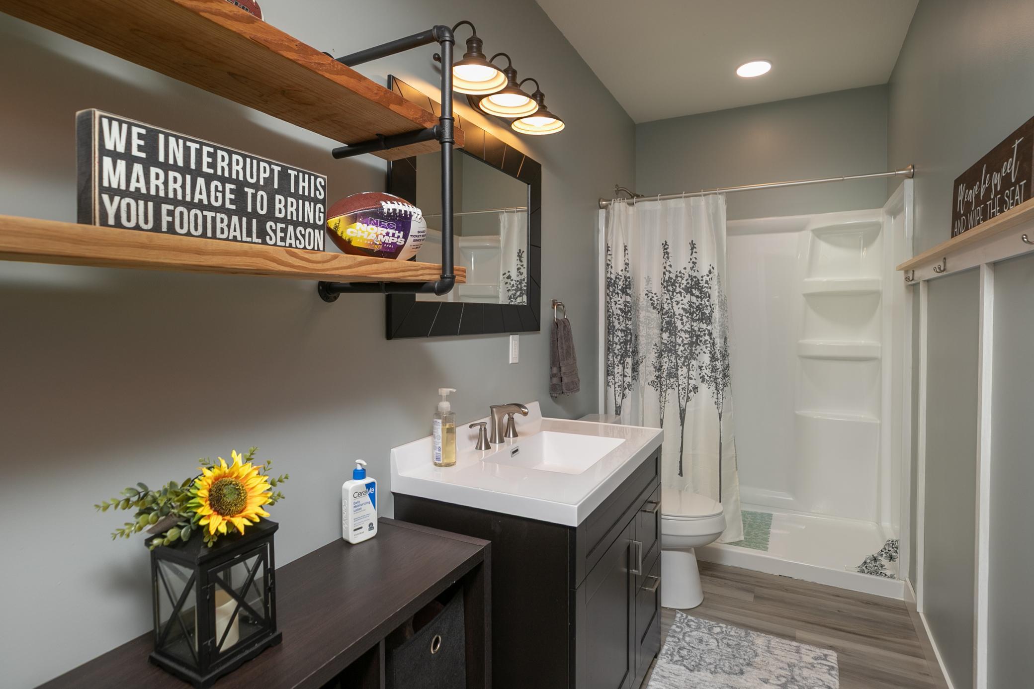41-41-Bathroom.jpg