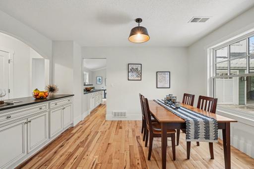17145 9th Avenue N, Plymouth, MN 55447