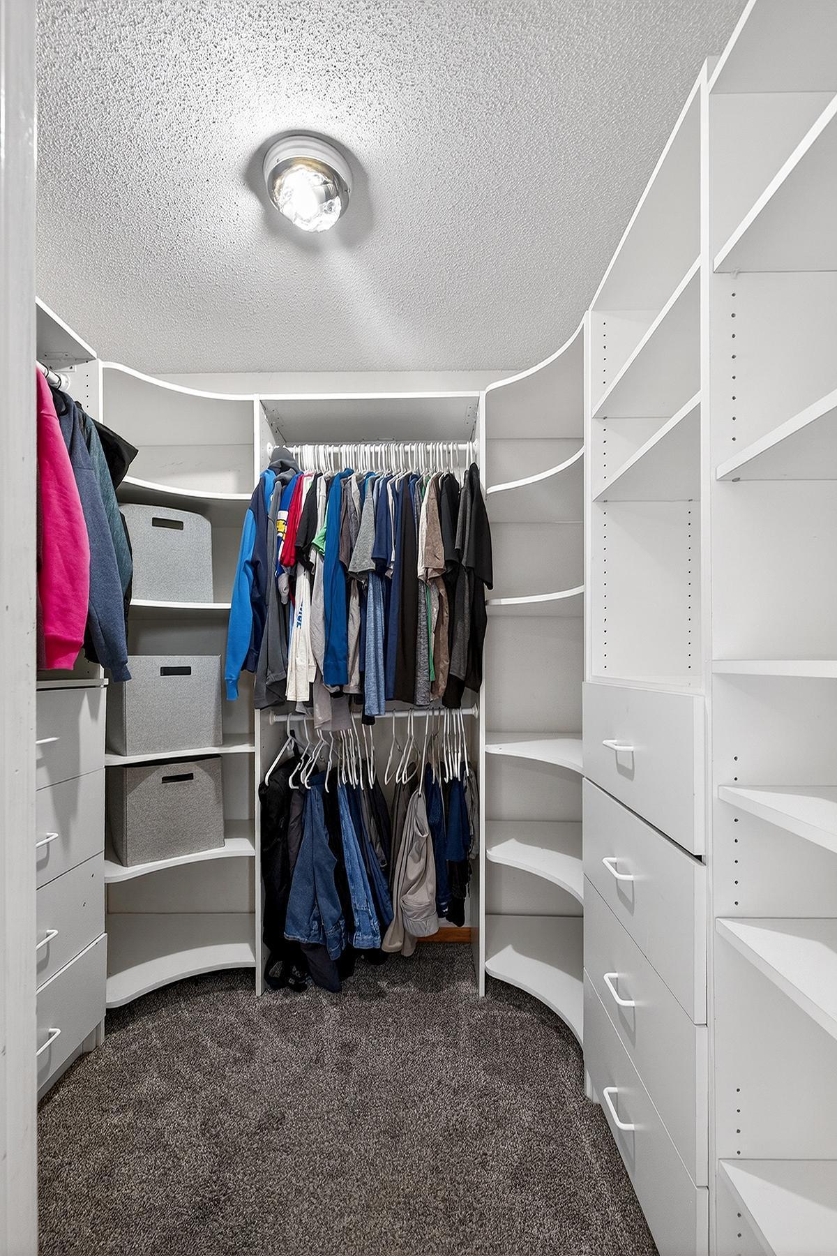 web_Bedroom Primary closet.jpg