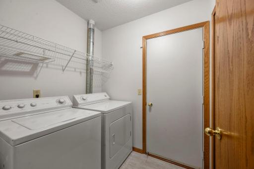 2611 Concord Way, Mendota Heights, MN 55120