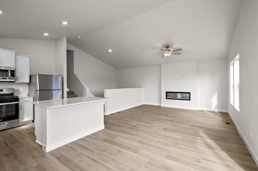 608 Redwood Loop N, Cambridge, MN 55008