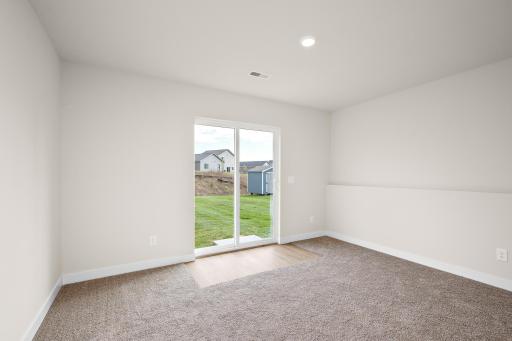 614 Redwood Loop N, Cambridge, MN 55008