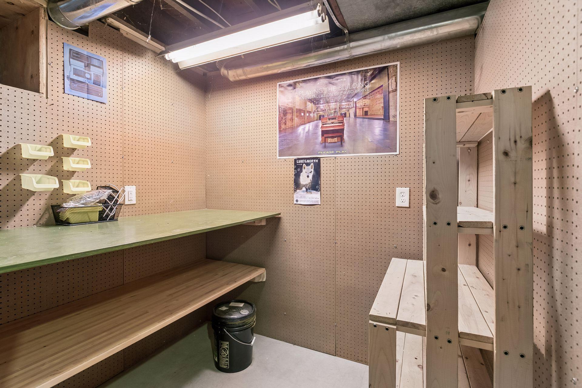 Very clean storage area.