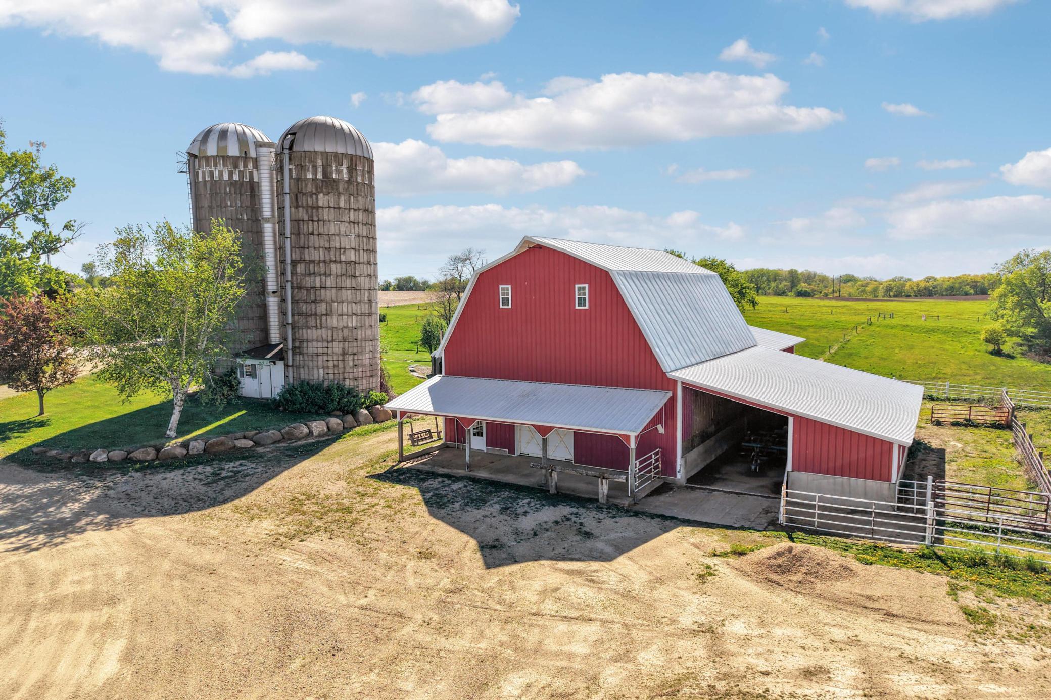 8710Photography-Web-Friendly-320th-Avenue-Way-Red-Wing-MN-55066-33.jpg