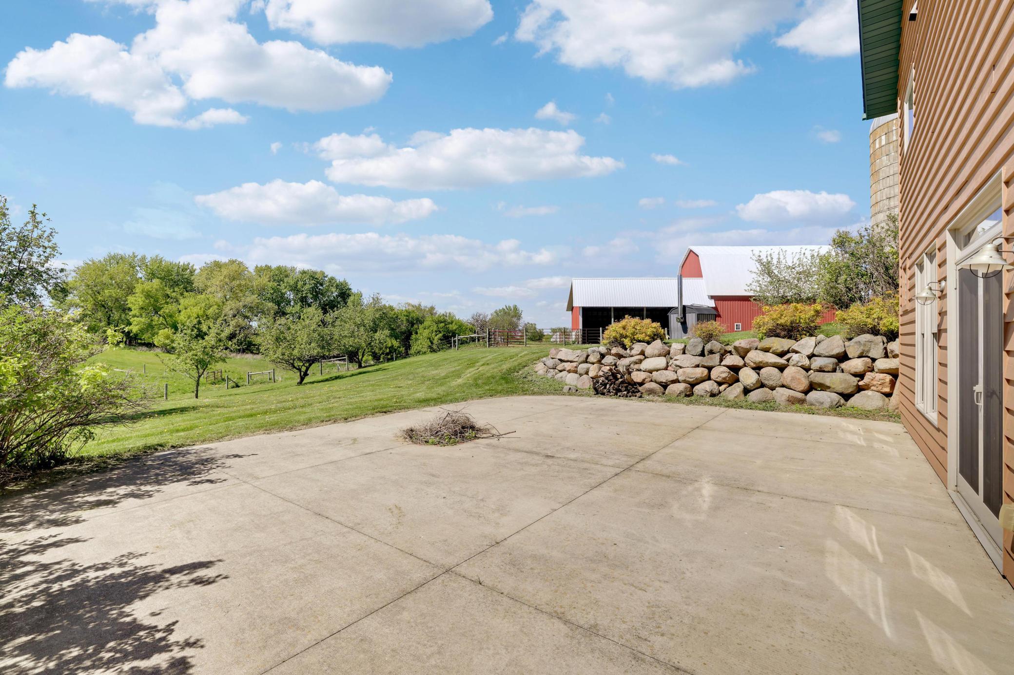 8710Photography-Web-Friendly-320th-Avenue-Way-Red-Wing-MN-55066-10.jpg