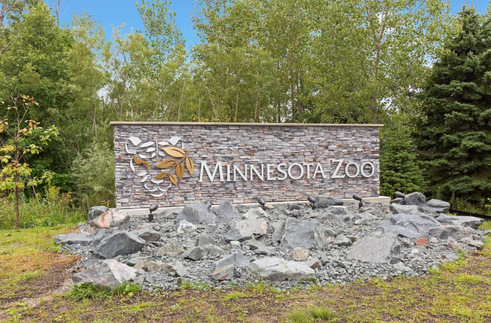 MN Zoo nearby!