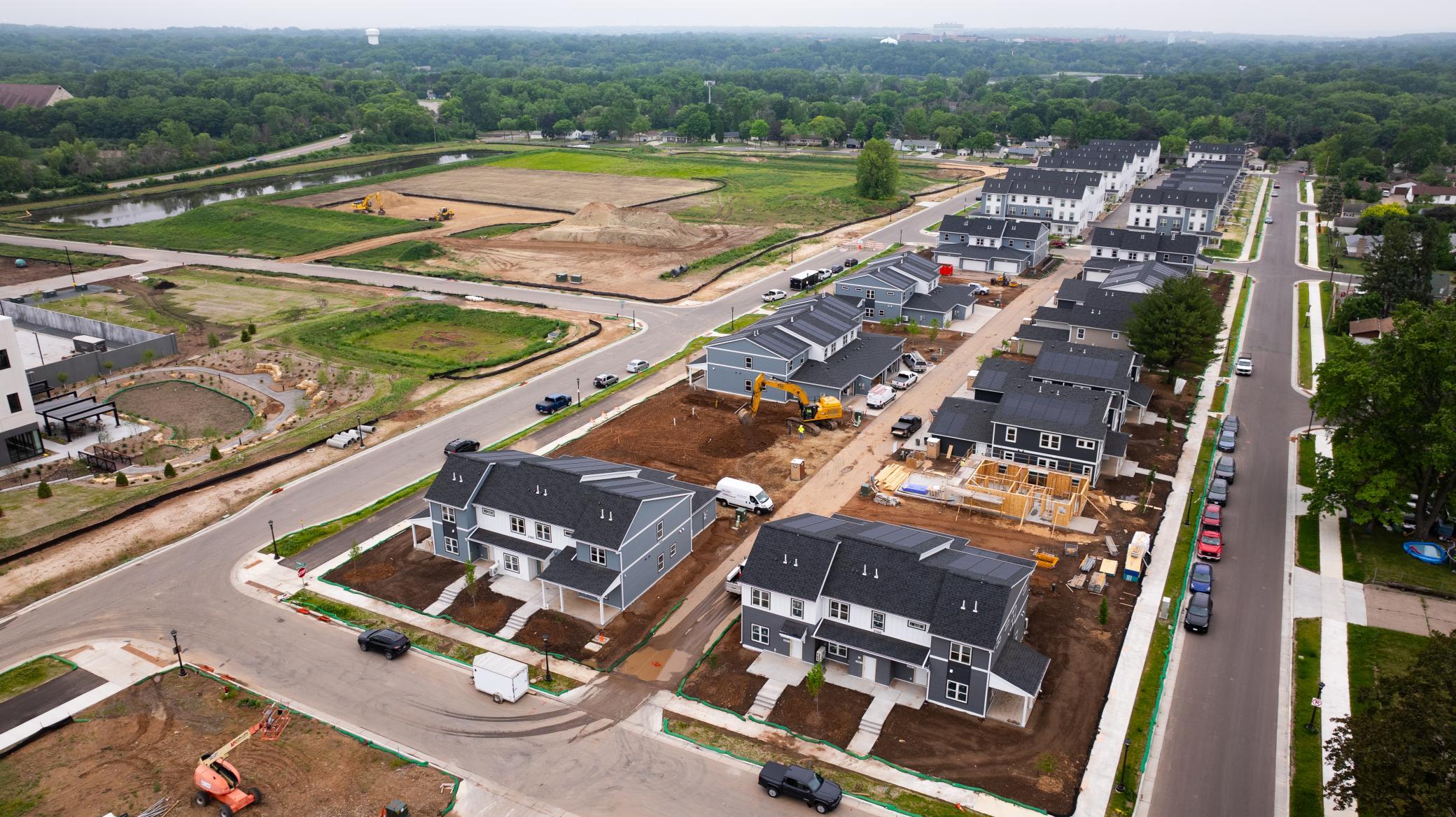 Arial view from the north - 1365 Howard Unit 3 is in the second block
