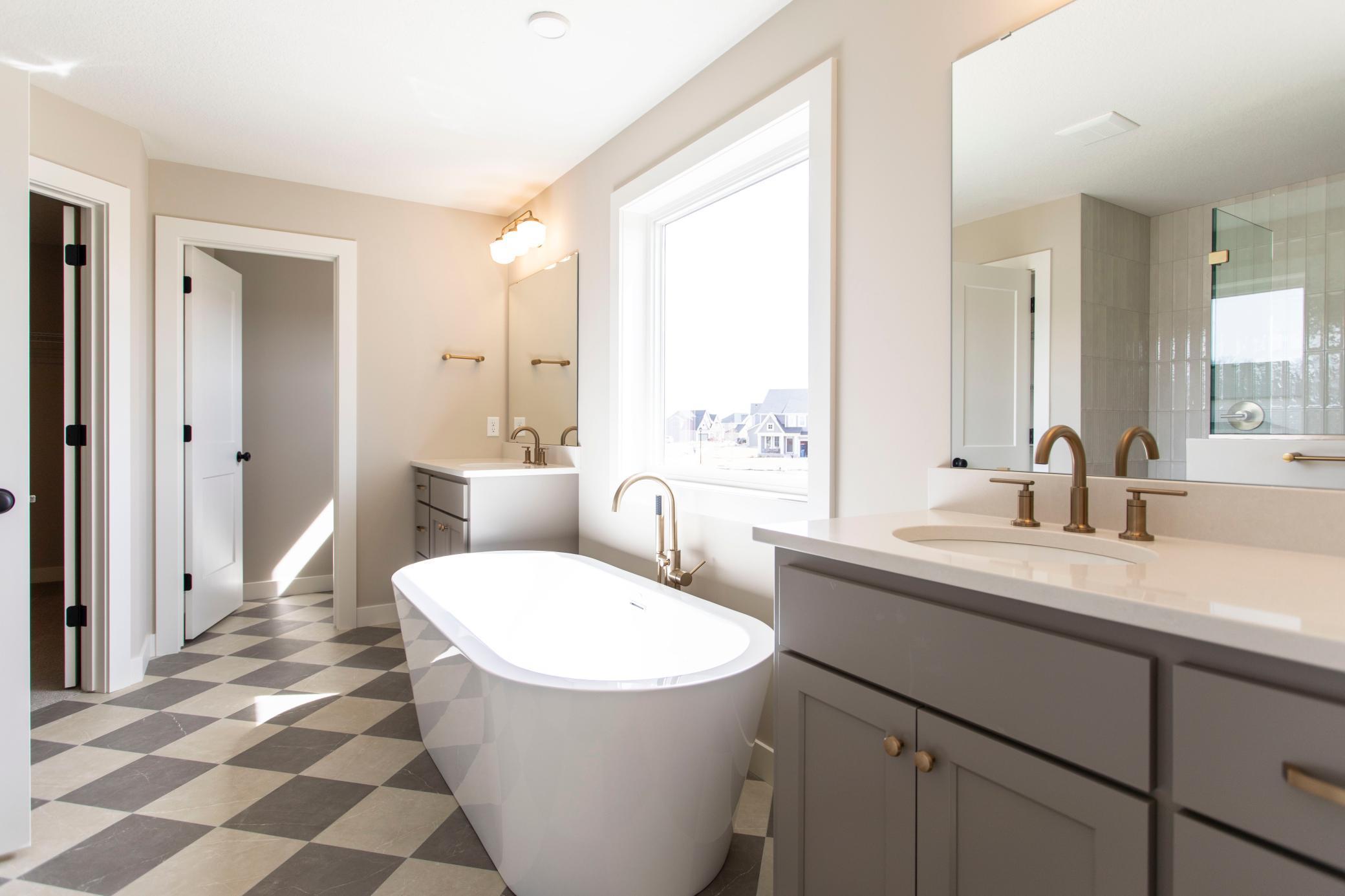 Luxury primary full bath