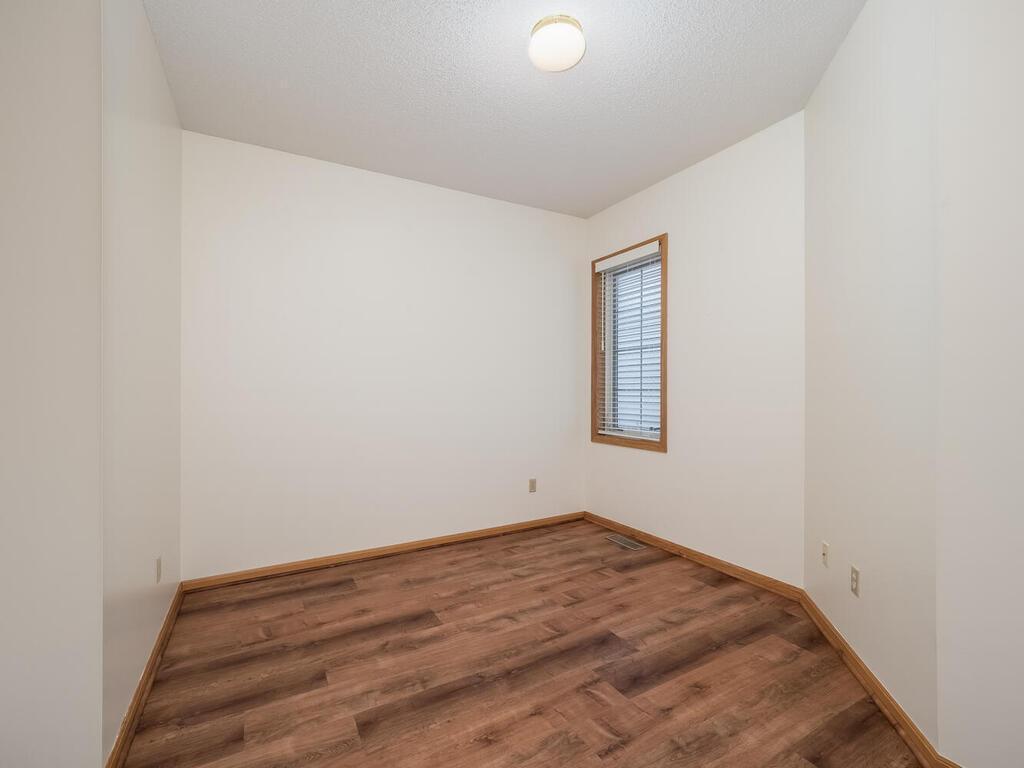 Bedroom- flex space for office, hobby, guest room