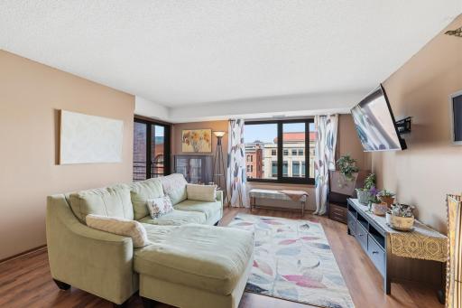 26 10th Street W, 610, Saint Paul, MN 55102