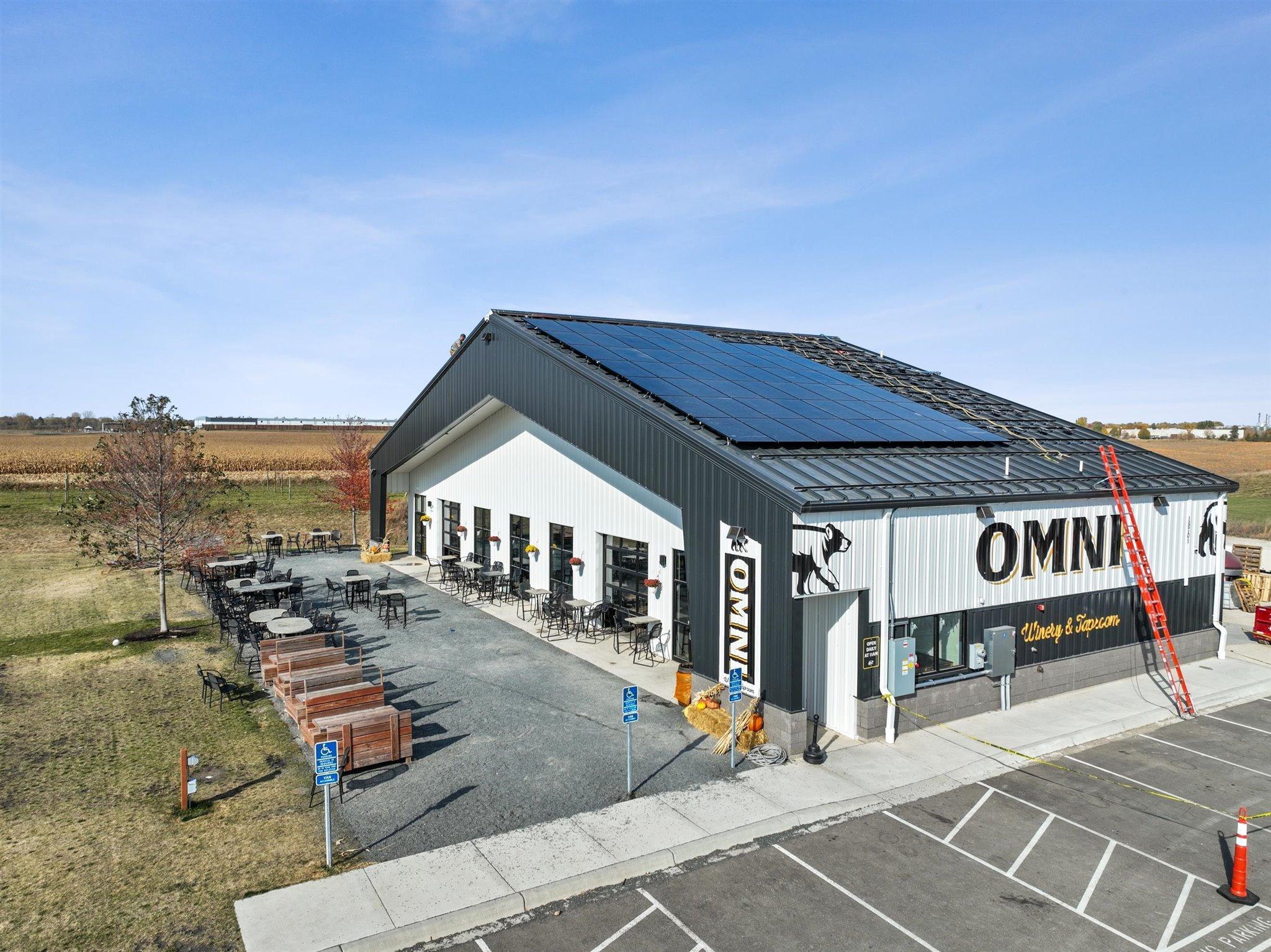 OMNI Winery in Rosemount, MN-The ideal spot for wine, beer, and pizza.