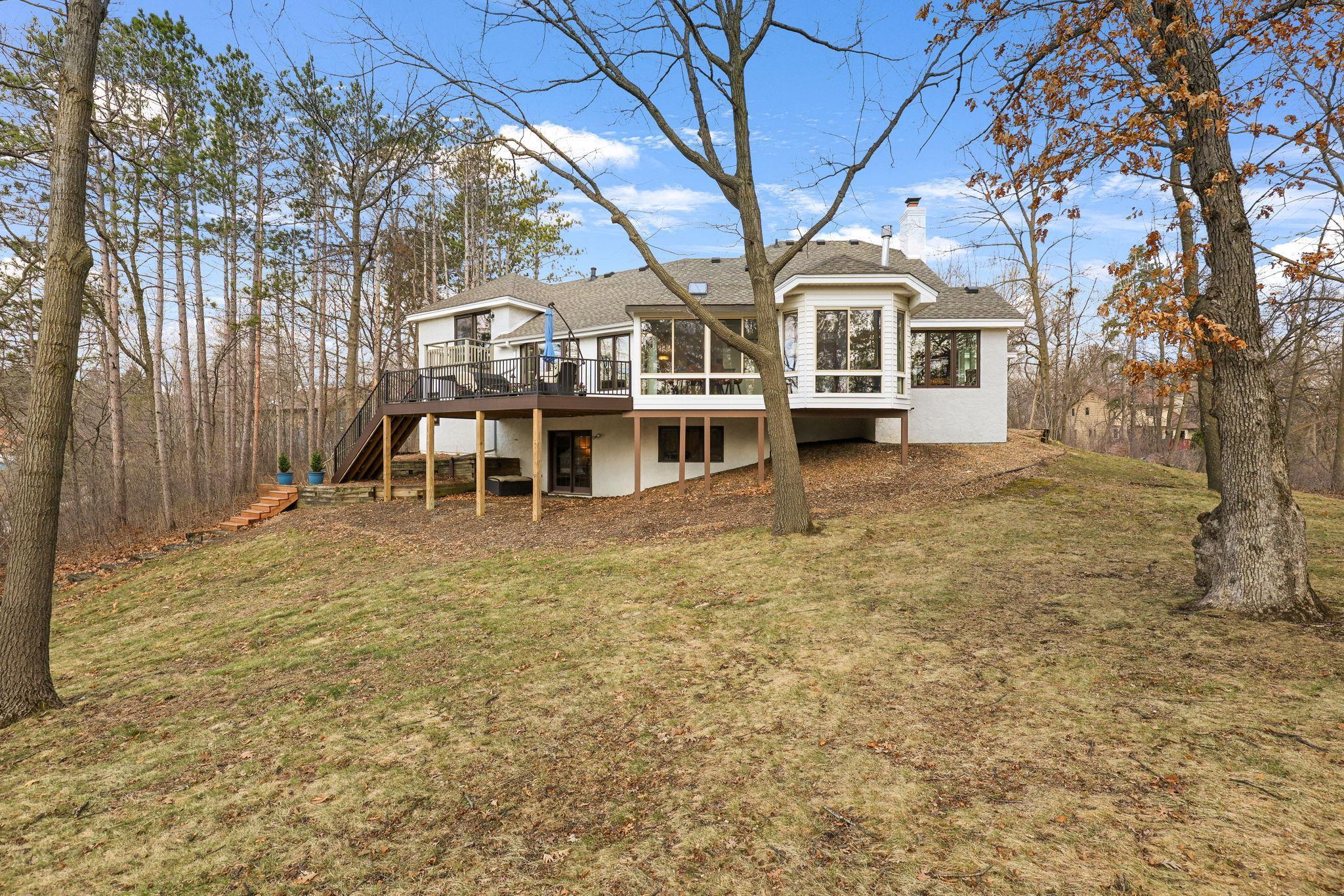 3-web-or-mls-15255 Flag Ave S, Prior Lake-87.jpg