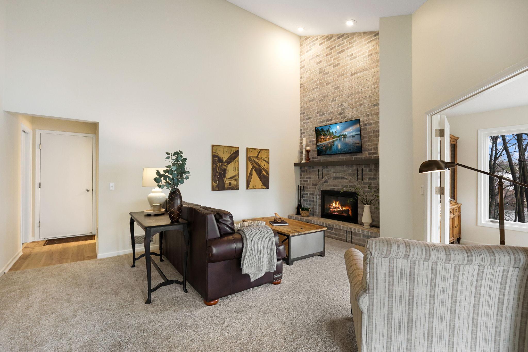 39-web-or-mls-15255 Flag Ave S, Prior Lake-61.jpg