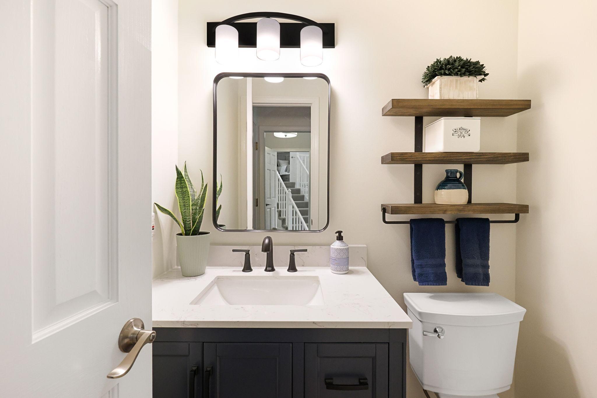 42-web-or-mls-15255 Flag Ave S, Prior Lake-67.jpg