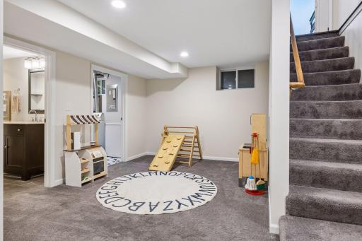 2134 Scheffer Avenue, Saint Paul, MN 55116