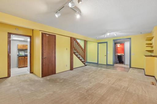 5088 Wild Canyon Drive, Saint Paul, MN 55129