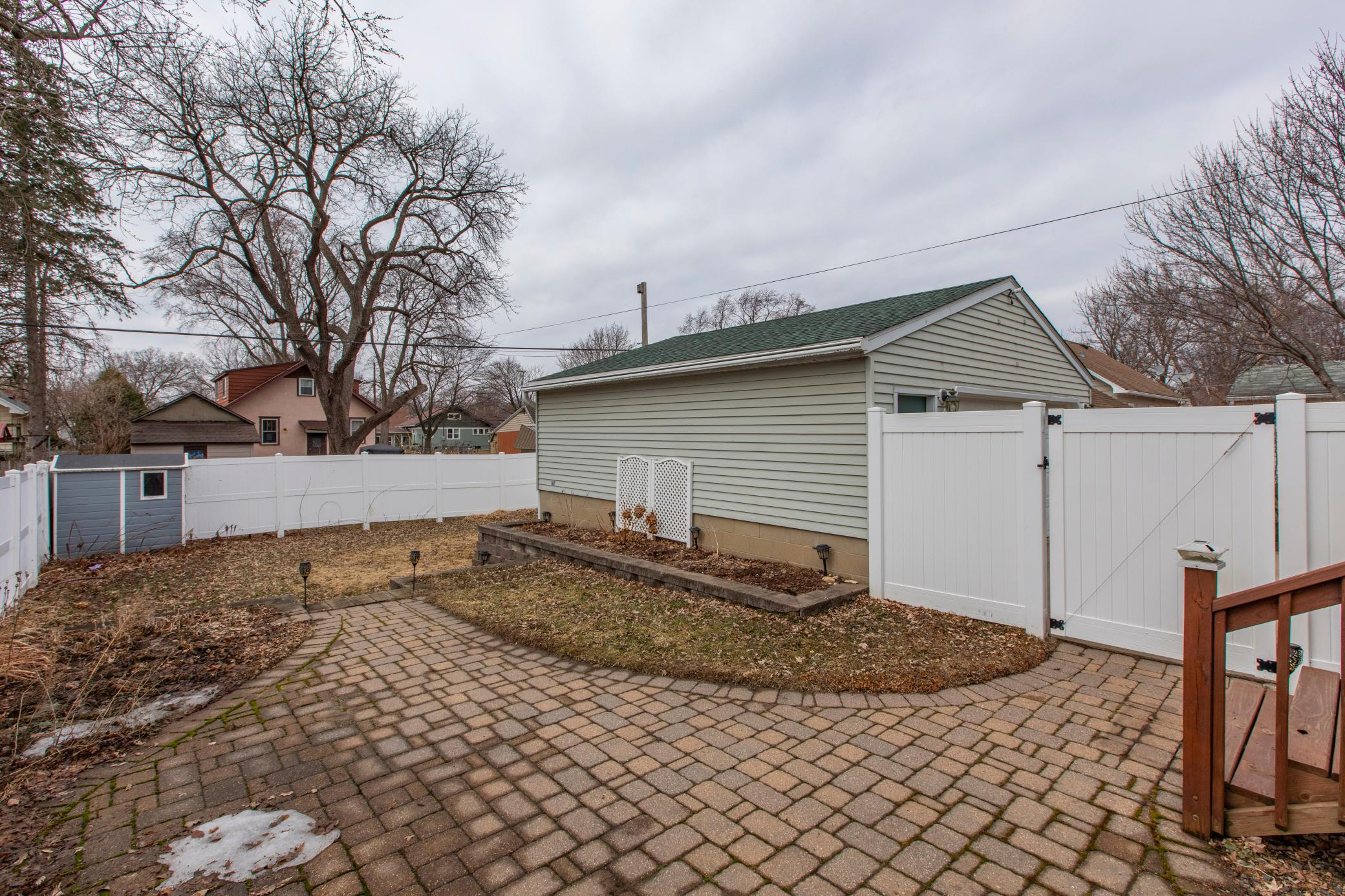 1015 7th Ave SE-27.jpg