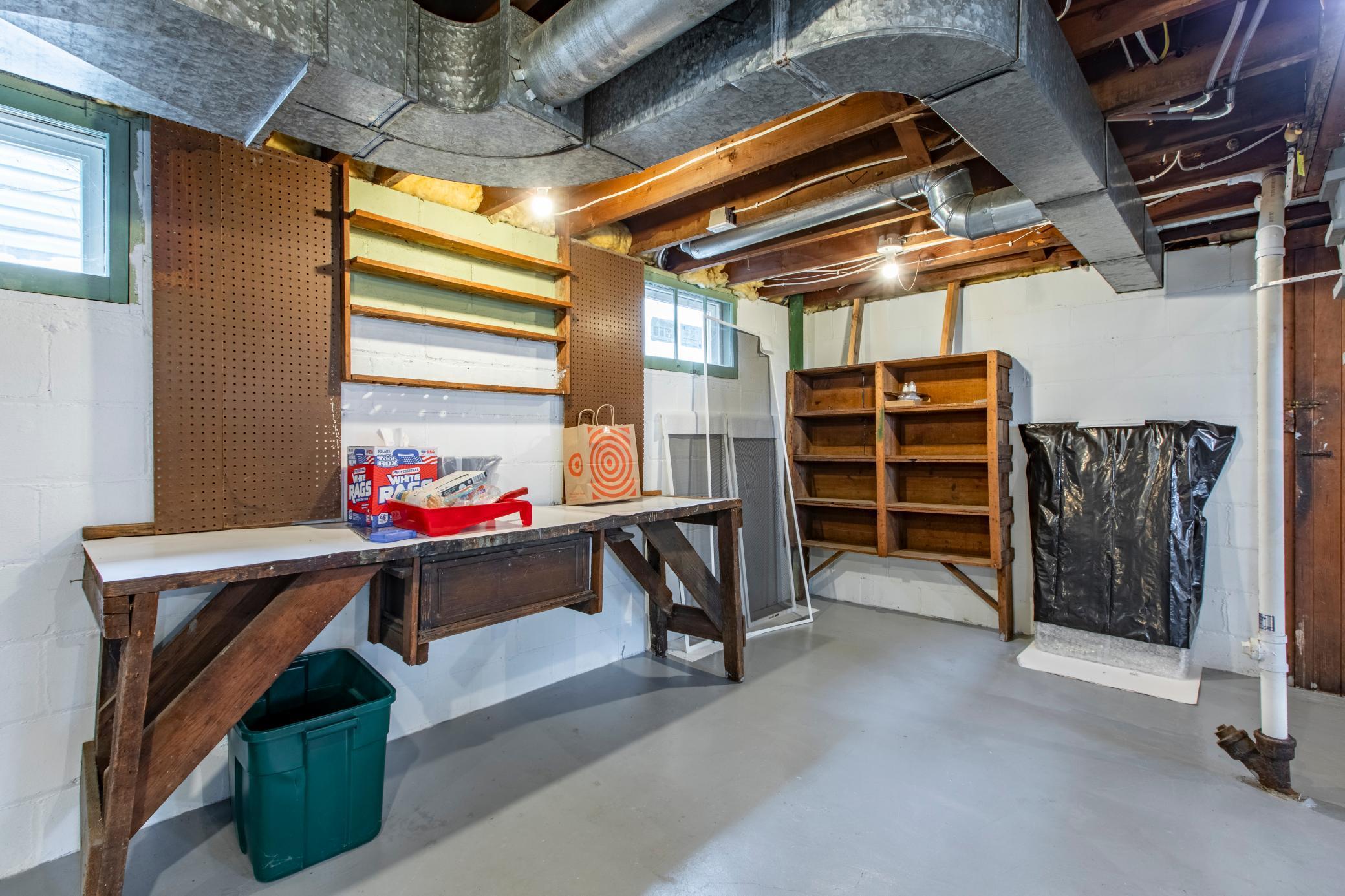 1015 7th Ave SE-21.jpg