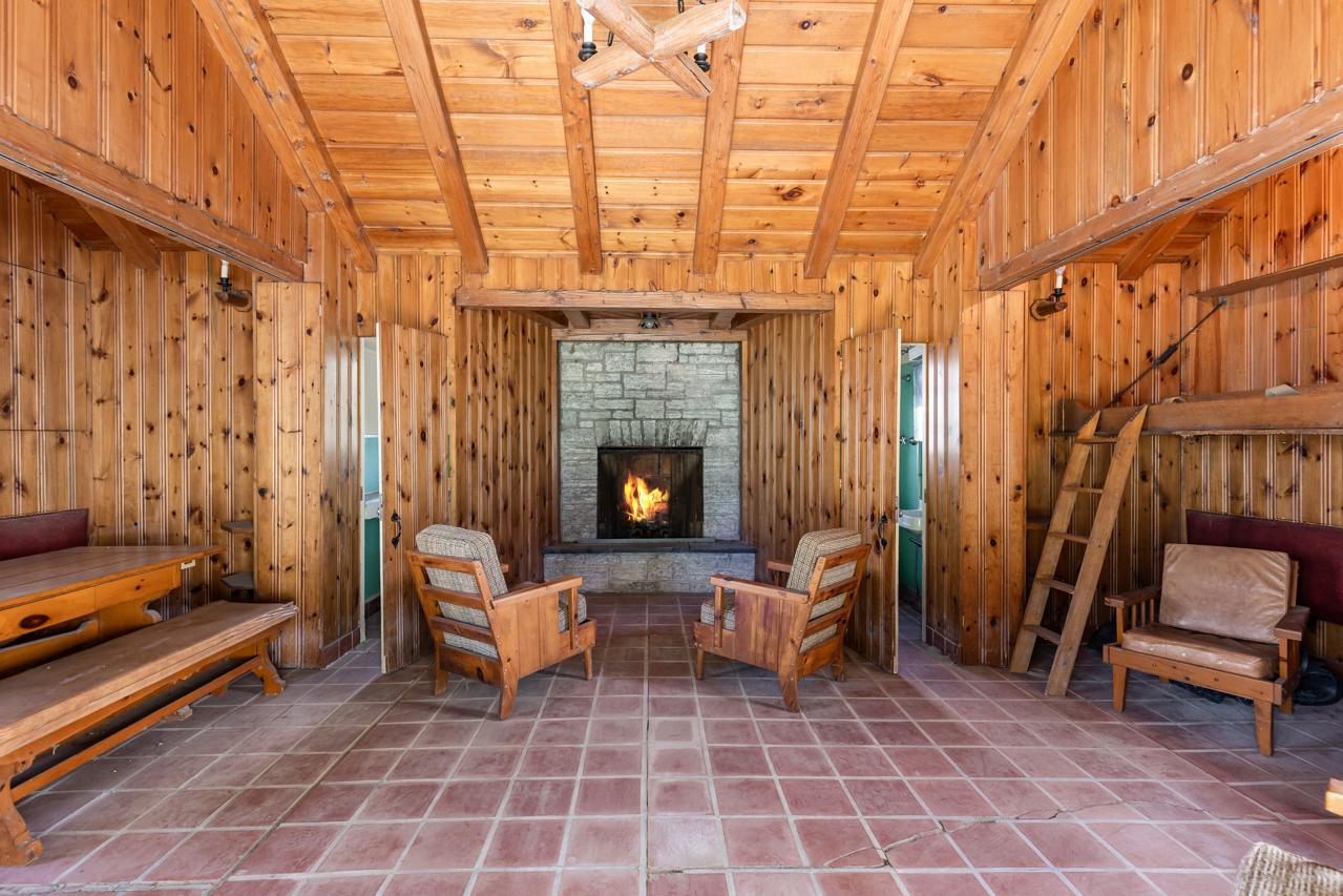 Log Cabin