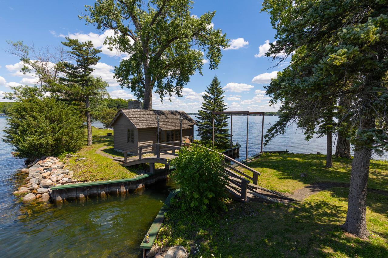 Log Cabin