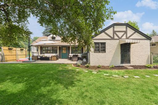 2123 Fairways Lane, Saint Paul, MN 55113