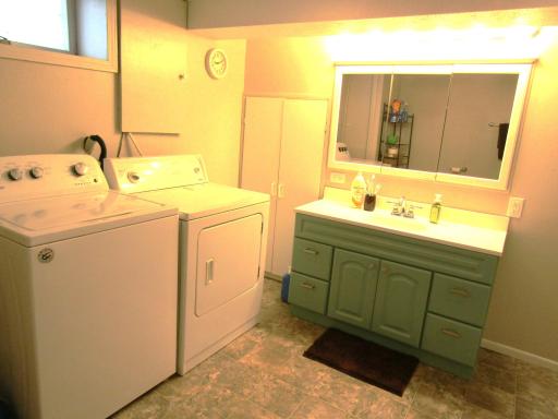 215 7th Street, Dawson, MN 56232