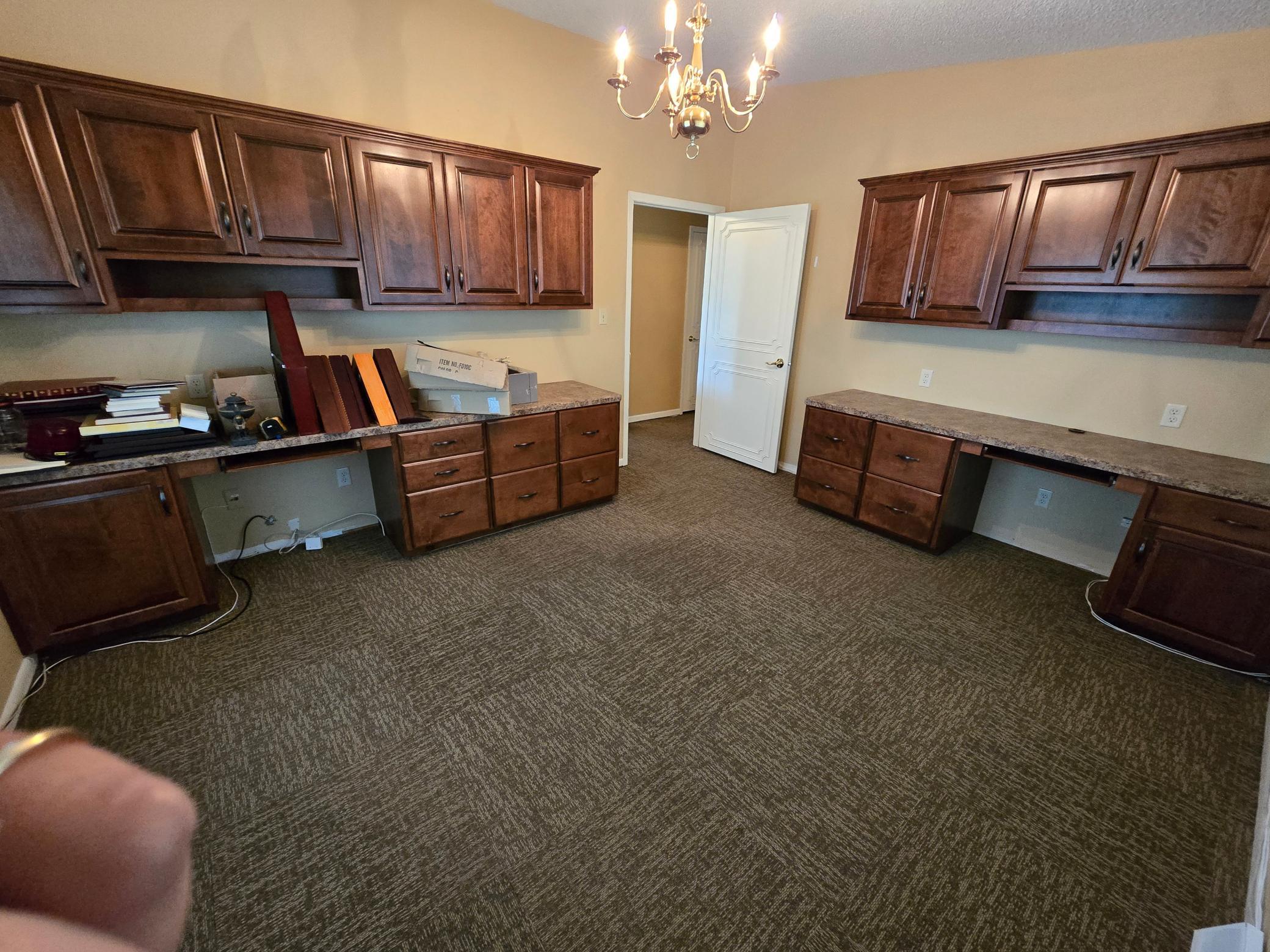 SE office 12.4 x 15