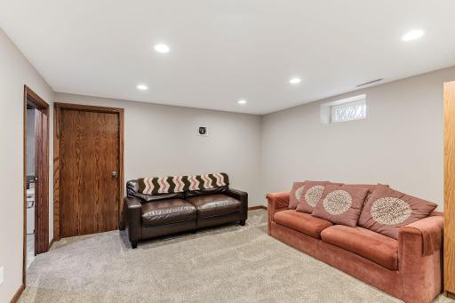 7216 Cartisian Avenue, Minneapolis, MN 55428