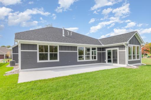 7628 Ocean Avenue, Elk River, MN 55330