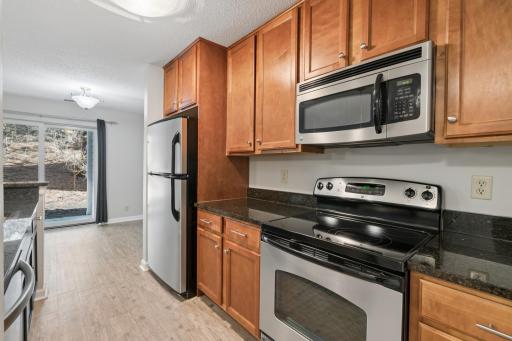5980 Chasewood Parkway, 102, Minnetonka, MN 55343