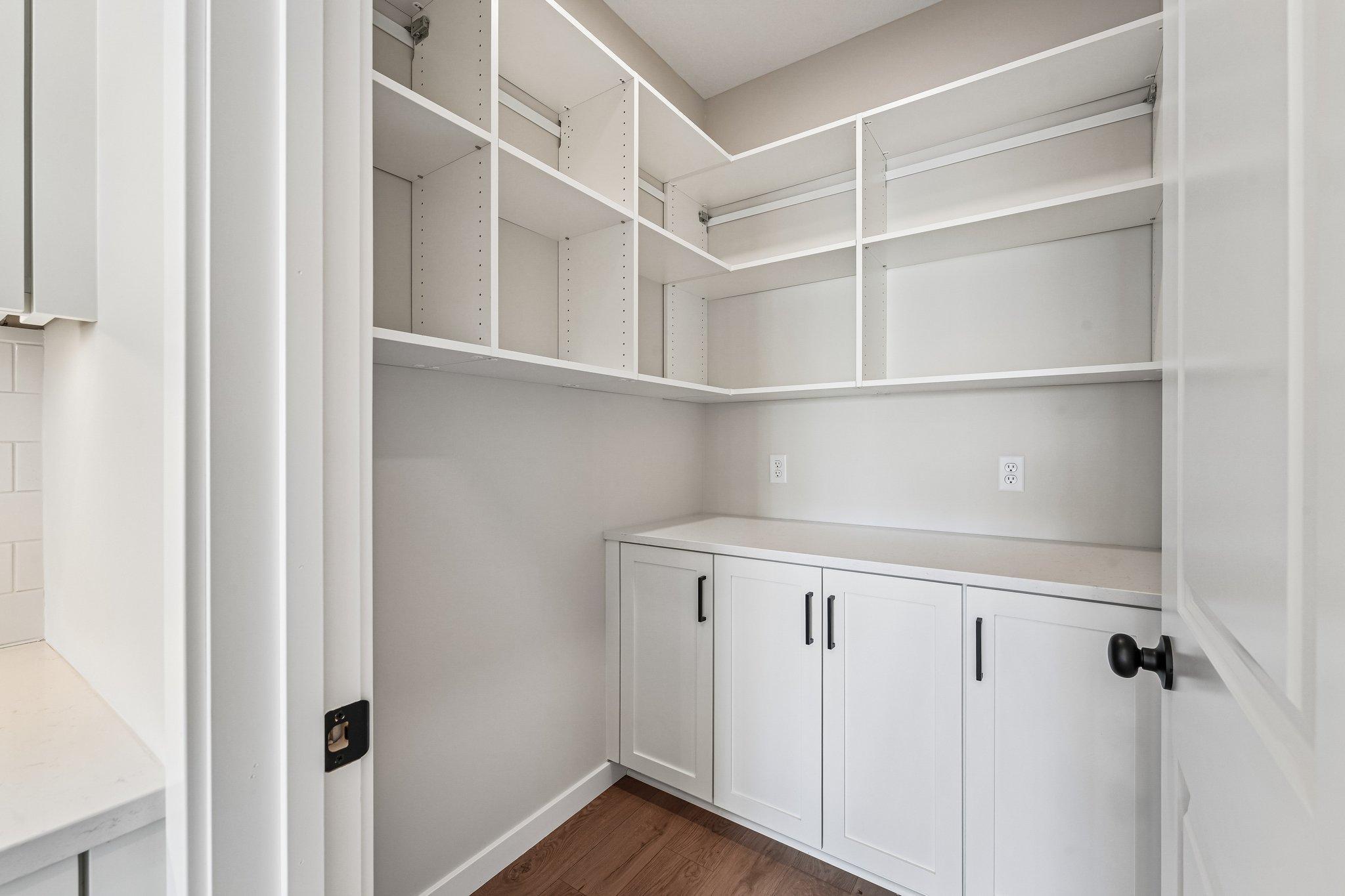 Walk-In Pantry