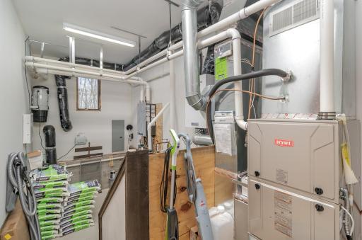 Dropped mechanical room