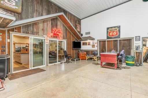 Shop-doors access shop entertaining area