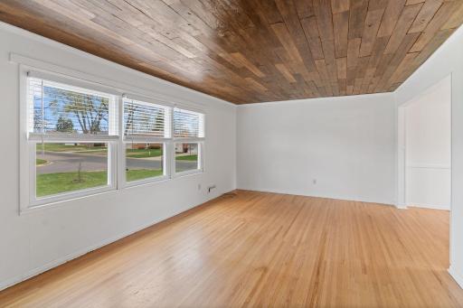 5271 Buchanan Street NE, Minneapolis, MN 55421